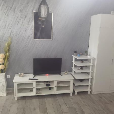 Appartamento Danica Sremska Mitrovica Esterno foto