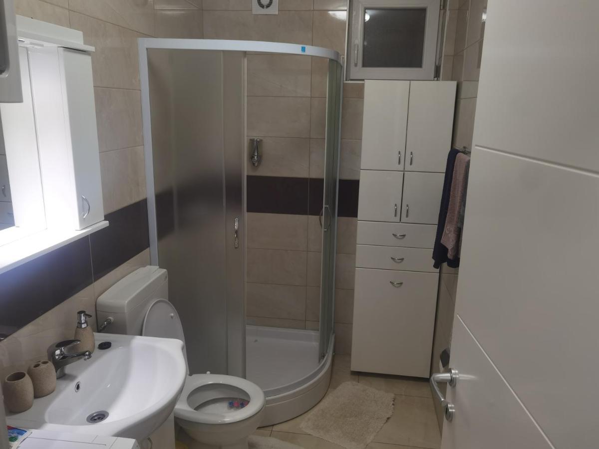 Appartamento Danica Sremska Mitrovica Esterno foto